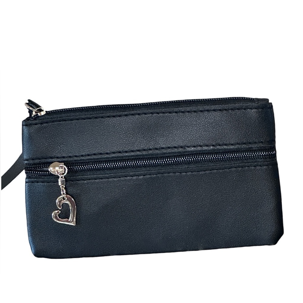 NWOT - stylish black wristlet